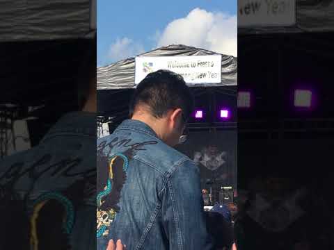 Yujin Thao singing live in Fresno Hmong New Year 2018-2019