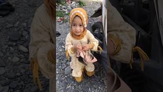 Download lagu kayesa mau pakai sendal tinggi 😅 mp3