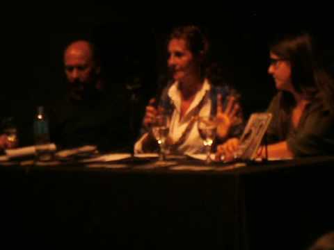 Luterotti: "El escritor no puede permanecer en la torre de marfil con estos tiempos que corren"