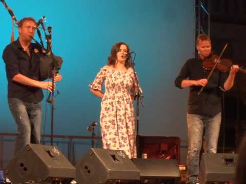 Ellen MacDonald and Dáimh Live in Trento 7 agosto 2017 itinerari folk MAQ01835