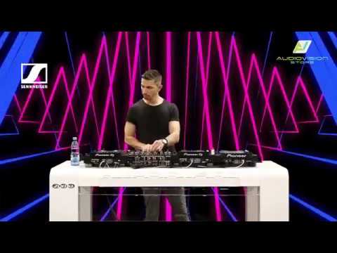 Live Showroom Sessions - DJ Dani Zavera