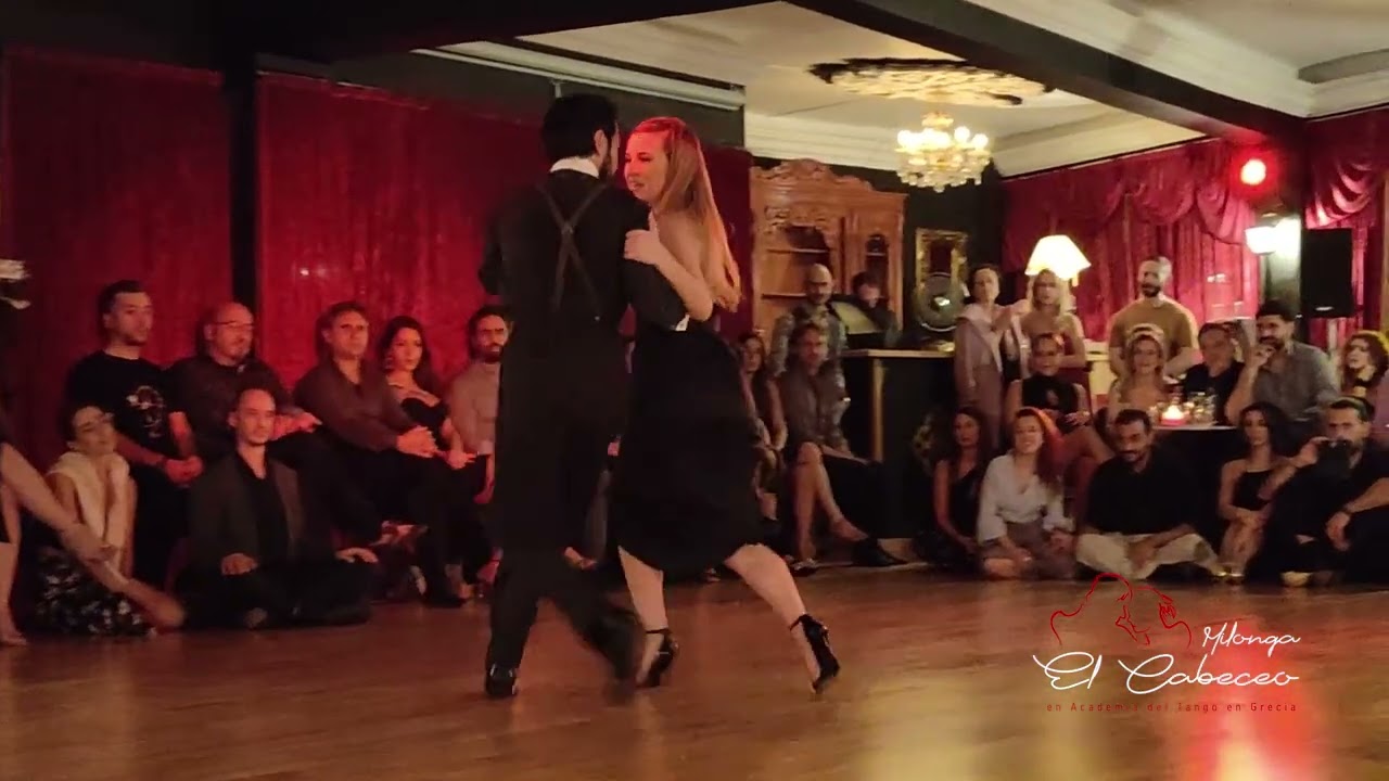 Video thumbnail for Jose Luis Salvo & Carla Rossi  - 4/4 - Orquestra Color Tango "La Luciernaga"