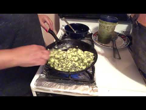 download lagu mp3 mp4 Huevo En Salsa Verde Con Nopales, download lagu Huevo En Salsa Verde Con Nopales gratis, unduh video klip Huevo En Salsa Verde Con Nopales