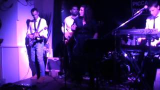 queen bee & the groove band - baby what you want me to do + dancing in the street