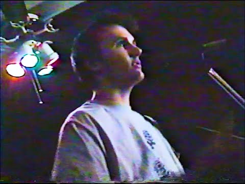 the Microphones - "the Glow pt. 2" live, Lexington, KY, Nov. 4th, 2000