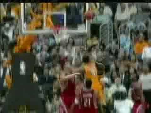 Kobe Bryant 2003-04 • 31 points, 10 assists, 6 rebounds vs. Houston Rockets (1/2)