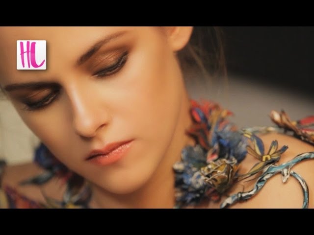 Video Teaser für Kristen Stewart Goes Topless For Balenciaga