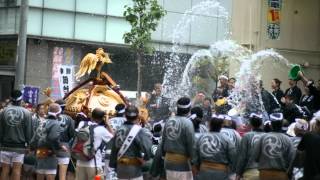 preview picture of video '[HD]2012 深川八幡祭り トラックから水掛け 1'