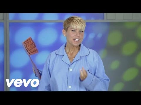 Xuxa - Escove Os Dentes (Brush Your Teeth) (Vídeo Oficial - XSPB 8)