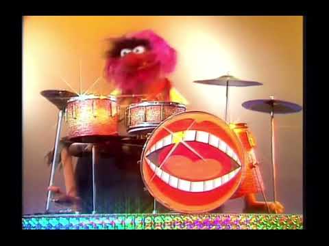 The Muppet Show - 209: Madeline Kahn - “Foggy Day” (1977)