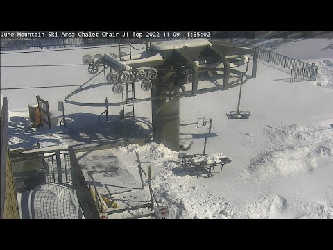 June Mountain webcam — Chalet Cam (8,681 ft)