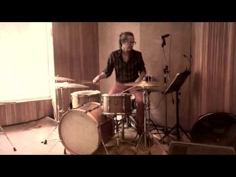 Dante Agostini Drums Methode: The Unrecorded Classic Solos #3. Solo for Anne Volume 4 p.33