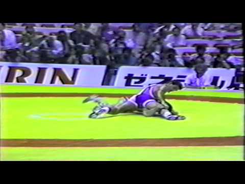 1990 Senior World Championships: 62 kg Final Rosen Vasilev (BUL) vs. John Smith (USA)