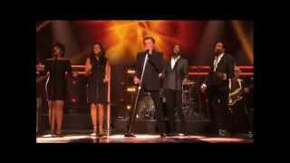 Johnny Hallyday et Yodelice Mon cœur qui bat - Le Grand Show 28/11/2015