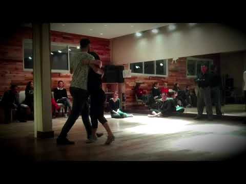  Adrian Ferreyra  and  Katia Semenova  are  dancing  to  the  tango  "  Pocas Palabras  "  by  Ricardo Tanturi  in  2018
