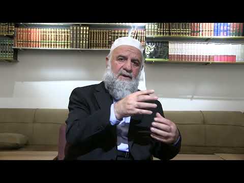 Mbulimi i ftyrës, duarve dhe këmbëve të femrave (pyetje) - Hoxhë Zeki Çerkezi