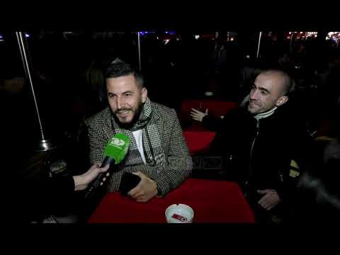 Festimet e Vitit të Ri 2020/ Darka me familjen dhe në shesh me muzikë dhe fishkzjarre