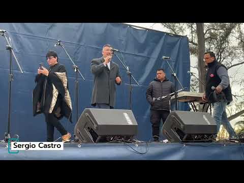 Sergio Castro conduciendo en festival por el día de la independencia en Gral Villegas