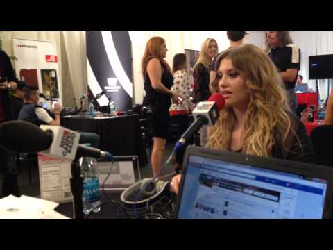 Live from The American Music Awards Andre Styles talks to Ella Henderson