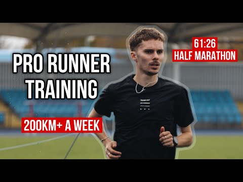 How to Train Like a Pro Runner (61:26 Half Marathon Training Revealed)