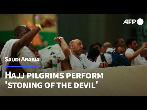 Muslim pilgrims 'stone the devil' as hajj nears end in Saudi Arabia | AFP