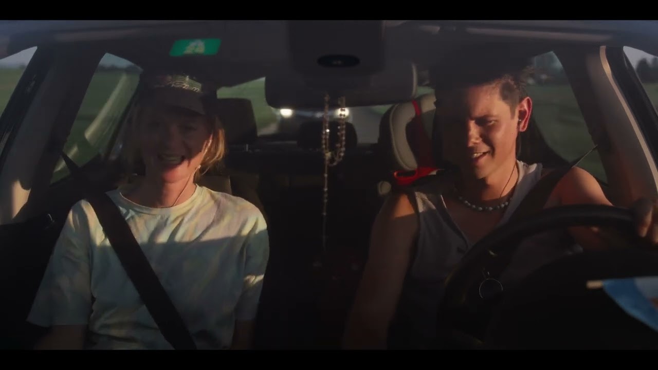 Roman Hüben | Autostop | International Medium Length & Short Film Competition