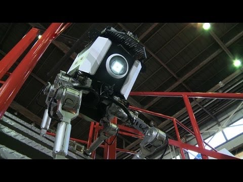 Japon: un robot quadrupède nippon pour intervenir à Fukushima