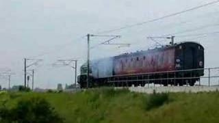preview picture of video 'Sir Nigel Gresley (with Whistle) on the ECML near Hensall'
