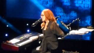 Tori Amos - Roosterspur Bridge (Greek Theatre, Los Angeles CA 7/23/14)