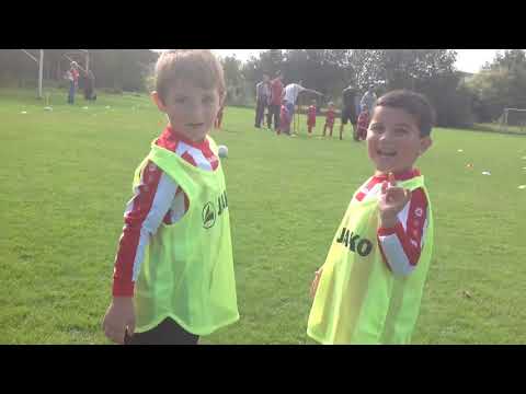 Eerste voetbalwedstrijd van Arda augustus 2014 ( KVK Beringen )