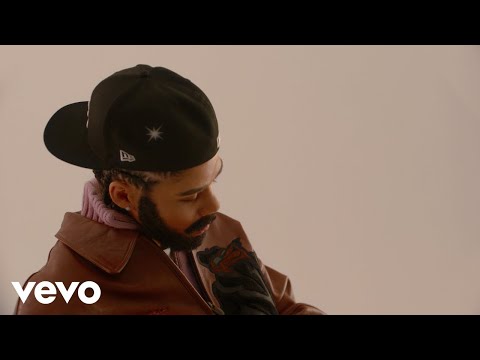 Ama - So... (Official Music Video)
