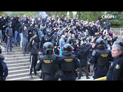 Torcida ispred stadiona Poljud navija za Hajduk