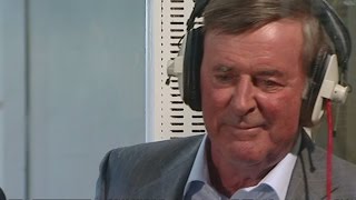 Tributes paid to broadcasting legend Sir Terry Wogan