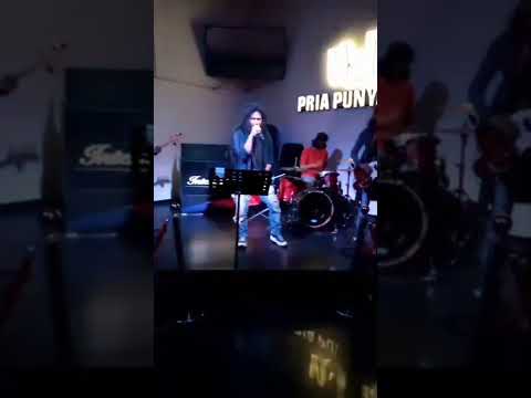 Shook Me All Night Long ACDC Jamming With Yankee Rose Band