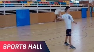 preview picture of video 'Sports Hall Frisbee Trick Shots | Ivan Cazorla'