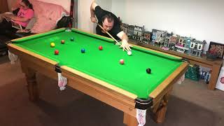 107 Mini Maxi Using a Stephen Hendry replica type cue