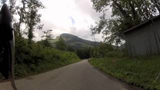 preview picture of video 'Discesa della Valcava (Il Grande Ciclismo)'