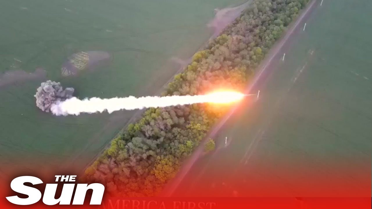 Forças russas disparam lançadores de foguetes Tornado contra alvos na Ucrânia