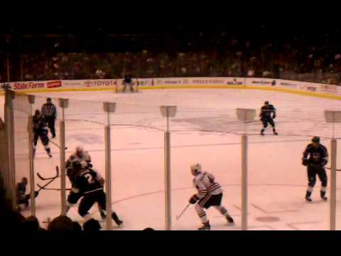 L.A Kings VS Chicago BlackHawks 11/26/11
