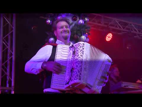 2020 Lara Agostini - La cumparsita