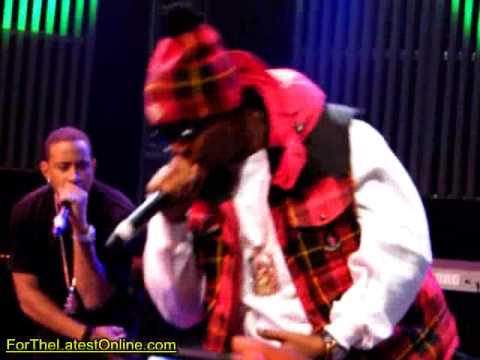 Estelle & Nas at The "Heineken Red Star Soul Tour" In N.Y.C. - (Oct. 16, 2009)