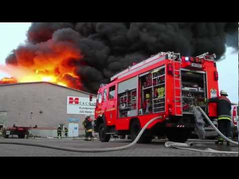 2012-01-02 Grossbrand in Hamburg Harburg