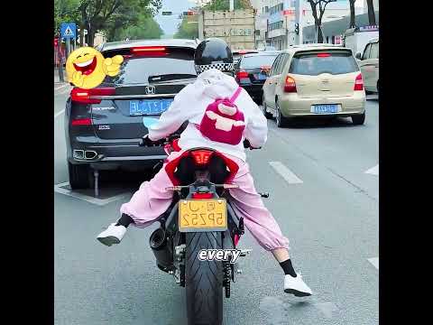 A petite girl can actually lift a motorcycle!🏍️💨😎✨#fun #funny #shorts #fyp #shortsfeed