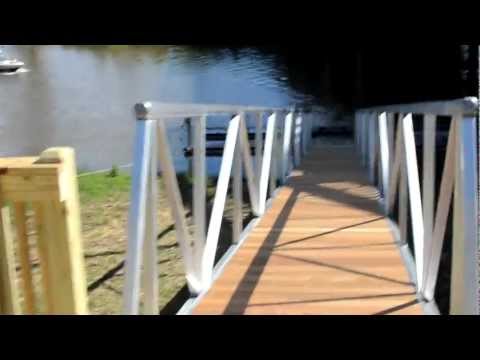 download lagu mp3 mp4 Cochon Lafayette, download lagu Cochon Lafayette gratis, unduh video klip Cochon Lafayette