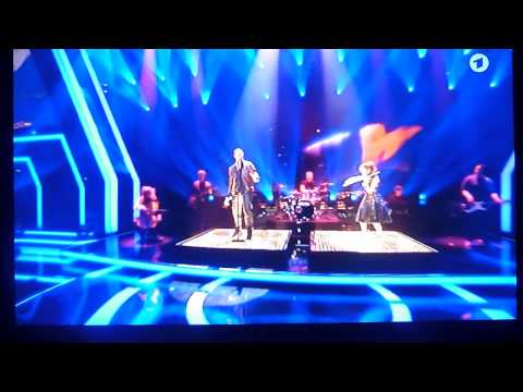 Lindsey Stirling feat. Andreas Bourani perfomance at ECHO 2015