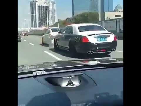 Crash  of Rolls Royce Wraith