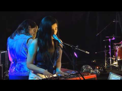 Javiera Mena - Esquemas Juveniles