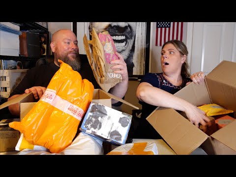 I Bought 50 Pounds of LOST MAIL Packages & FOUND $3,000 ILLEGAL SUBSTANCE