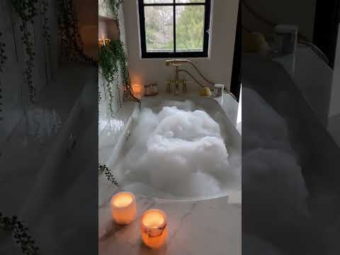 Bathroom goals with a bubble bath #bathroomdesign #bathtub #bathroominspiration #bathroomgoals