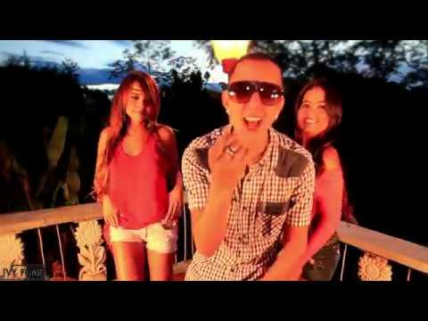 Trebol Clan - Baila Sexy (Video Oficial)